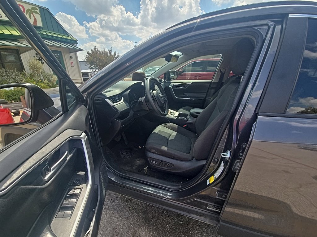 Certified 2024 Toyota RAV4 XLE w/ Convenience Package FWD image 14