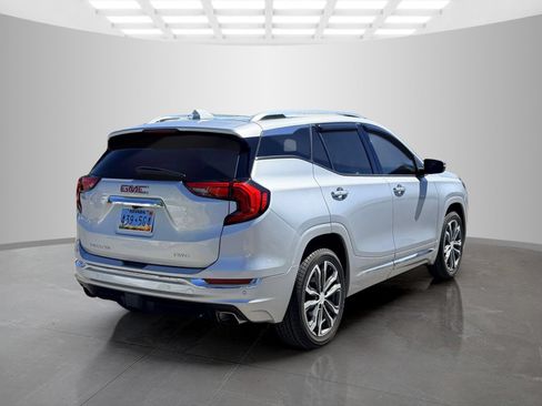 Used 2020 GMC Terrain Denali w/ Denali Premium Package AWD/4WD image 5