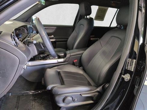 Used 2022 Mercedes-Benz GLB 250 image 15