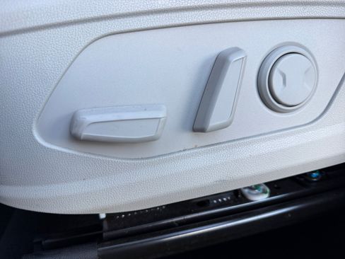 Used 2024 Kia Sorento S w/ Panoramic Sunroof Package FWD image 14