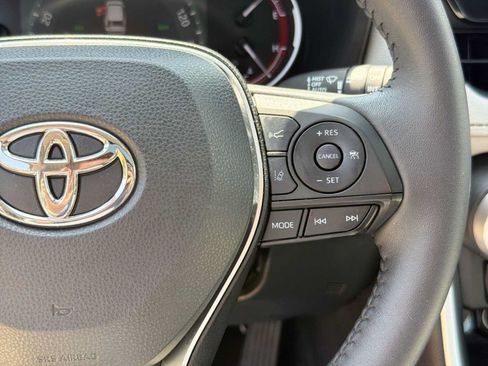 Used 2023 Toyota RAV4 XLE Premium FWD image 22