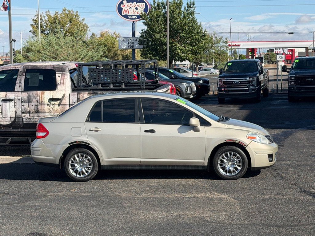 Used 2009 Nissan Versa 1.8 S w/ PWR Pkg FWD image 3