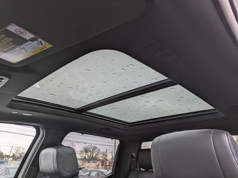 Used 2023 Toyota Tundra Platinum image 15