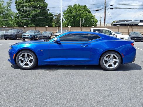 Used 2017 Chevrolet Camaro LT RWD image 9