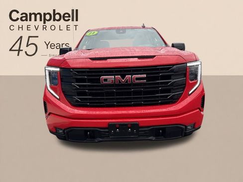 Used 2023 GMC Sierra 1500 Elevation w/ X31 Off-Road Package AWD/4WD image 9