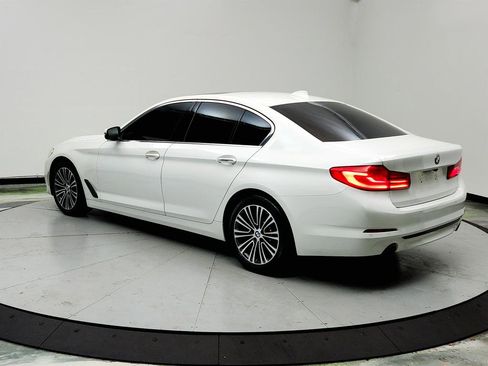 Used 2017 BMW 530i xDrive image 7