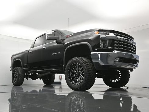 Used 2023 Chevrolet Silverado 2500 LTZ AWD/4WD image 40