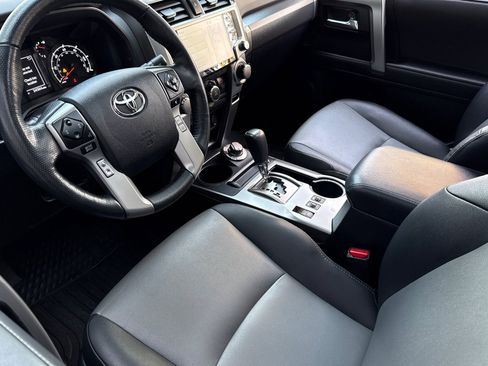 Used 2023 Toyota 4Runner SR5 Premium image 11