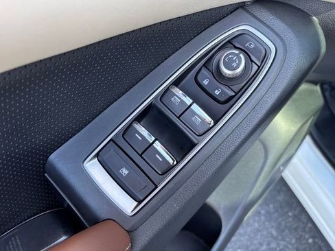 Used 2022 Subaru Ascent Touring image 17