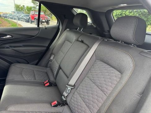 Used 2021 Chevrolet Equinox LT AWD/4WD image 18