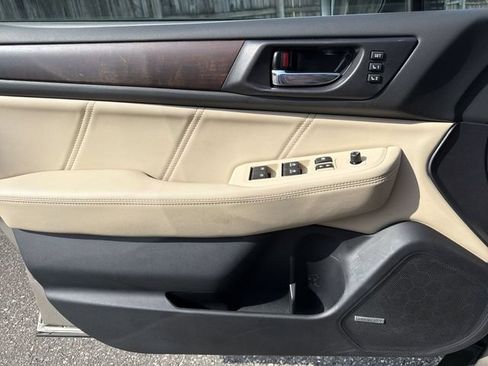 Used 2019 Subaru Outback 2.5i Limited AWD/4WD image 24
