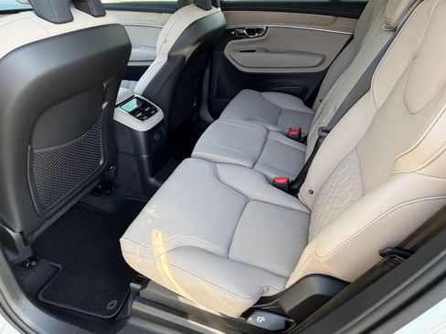 New 2026 Volvo XC90 T8 Plus w/ Protection Package Premier AWD/4WD image 22
