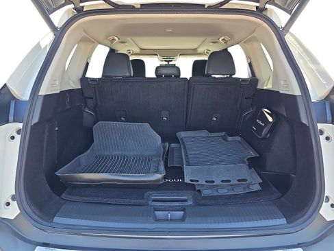 Used 2022 Nissan Rogue SL w/ SL Premium Package FWD image 27