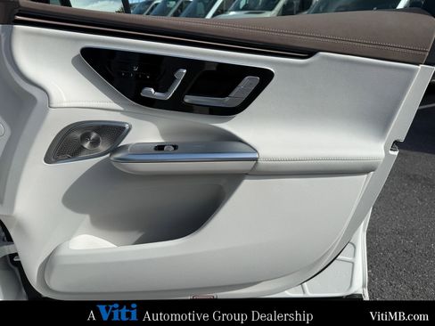 Used 2023 Mercedes-Benz EQE 350+ 4MATIC SUV image 29