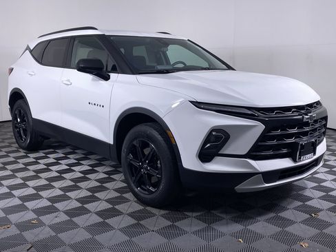 Certified 2024 Chevrolet Blazer LT w/ Midnight/Sport Edition image 19
