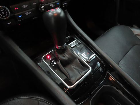 Used 2023 Jeep Compass Limited image 15