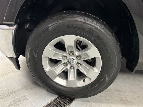 Used 2022 RAM 1500 Laramie image 9