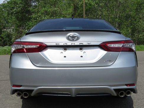Used 2019 Toyota Camry XSE w/ Navigation Package FWD image 6
