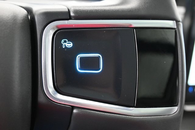 Used 2025 Ford Expedition Active AWD/4WD image 16