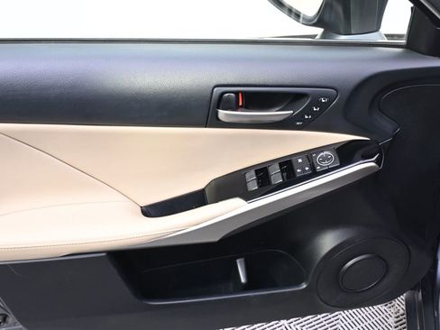 Used 2019 Lexus IS 300 AWD w/ Navigation Package image 22