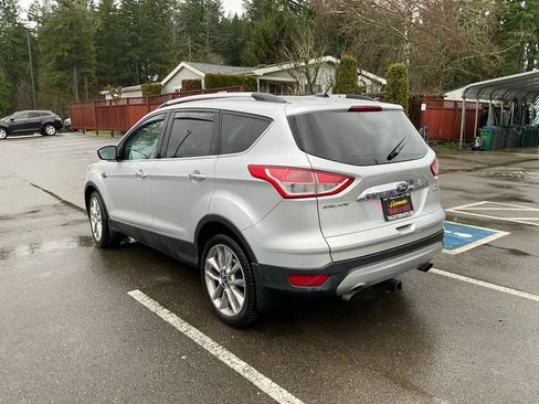 Used 2014 Ford Escape SE w/ SE Chrome Package image 2