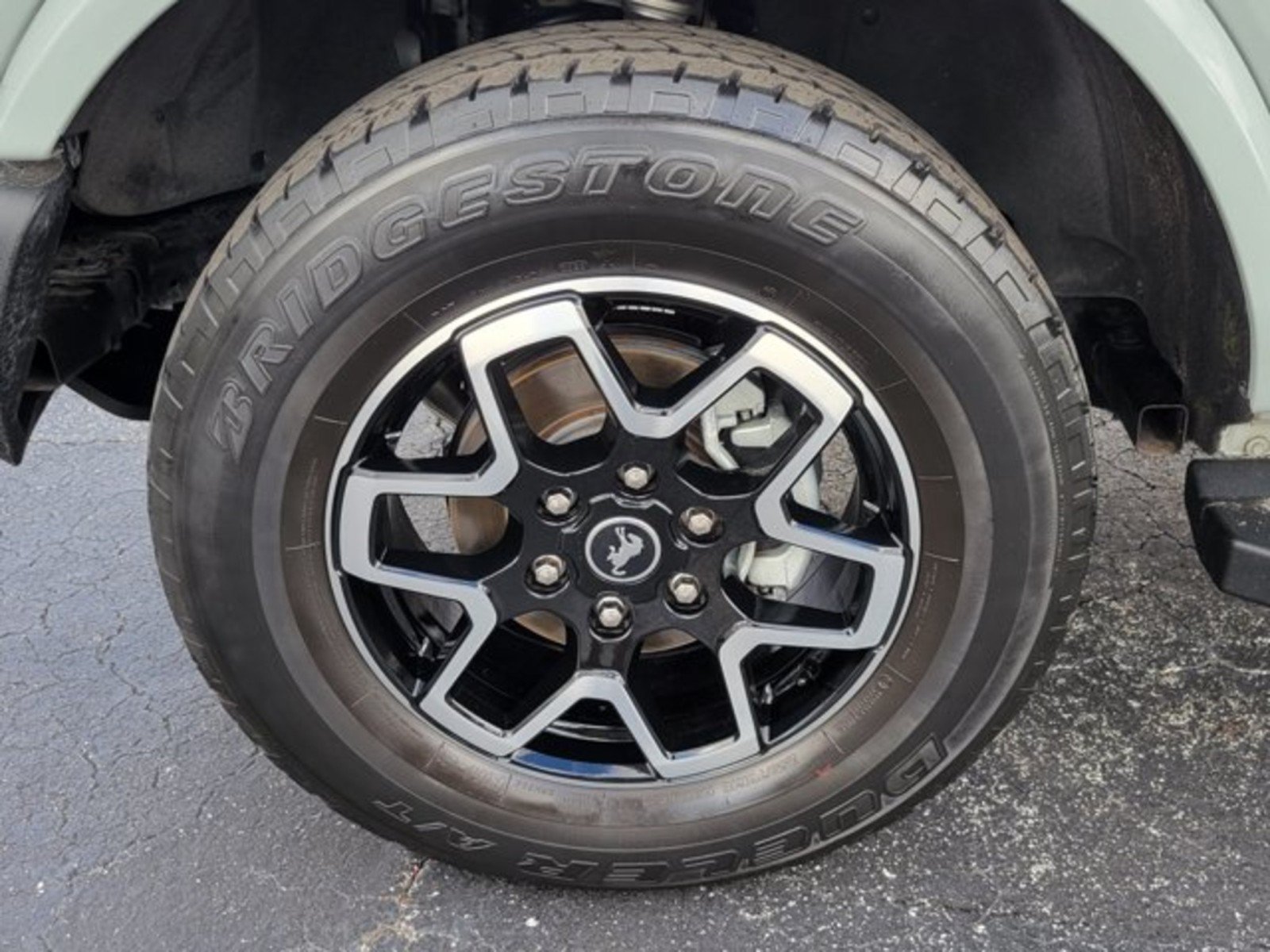 Used 2023 Ford Bronco Outer Banks AWD/4WD image 4