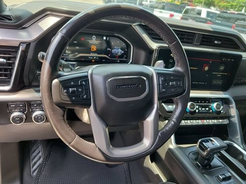 Used 2022 GMC Sierra 1500 Denali AWD/4WD image 18