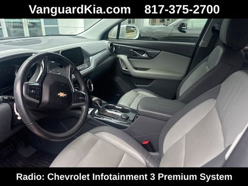 Used 2020 Chevrolet Blazer LT w/ Sound & Technology Package FWD image 4