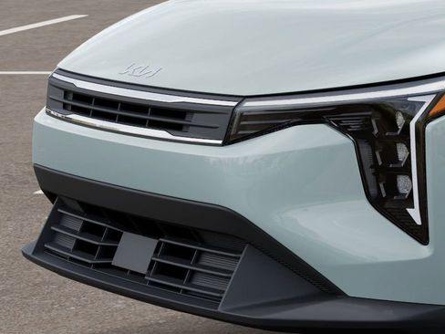 New 2026 Kia K4 LXS image 11