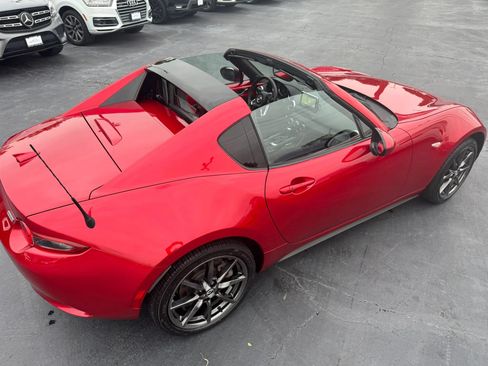 Used 2017 MAZDA MX-5 Miata RF Grand Touring RWD image 3