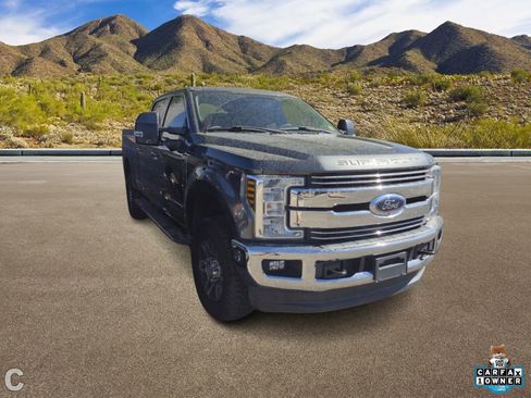 Used 2018 Ford F250 Lariat w/ Lariat Value Package image 5