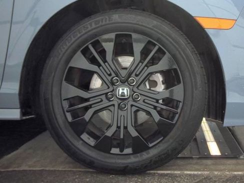 Used 2025 Honda Odyssey Sport-L image 22