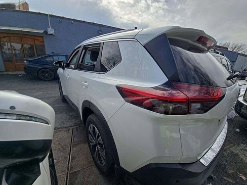 Certified 2023 Nissan Rogue SV w/ SV Premium B Package image 4