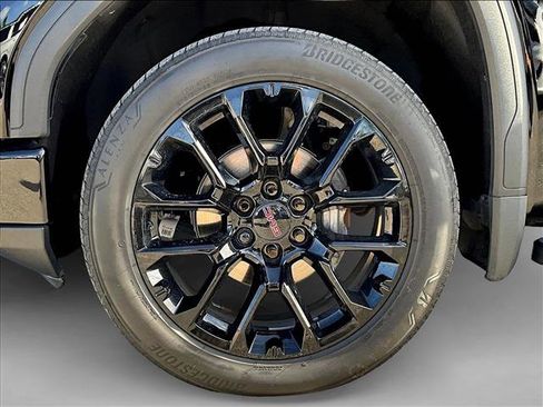 Used 2024 GMC Sierra 1500 Denali w/ Technology Package image 10