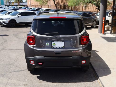 Used 2019 Jeep Renegade Trailhawk AWD/4WD image 10