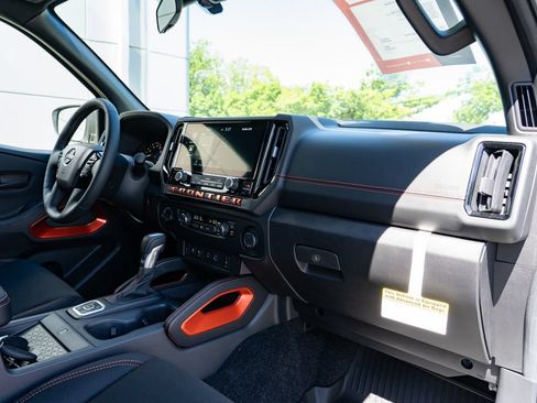 New 2026 Nissan Frontier PRO-4X w/ Pro-4x Convenience Package AWD/4WD image 29