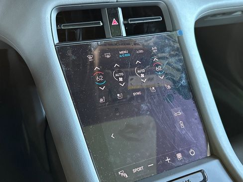 Used 2023 Porsche Taycan image 26