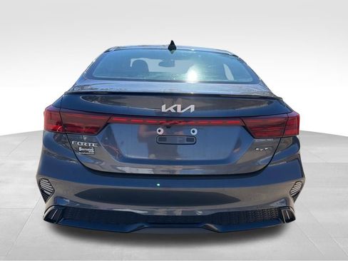 Used 2023 Kia Forte GT-Line w/ GT-Line Premium Package FWD image 4