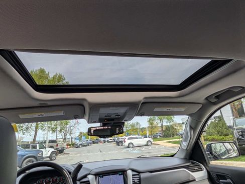 Used 2020 GMC Yukon SLT AWD/4WD image 19