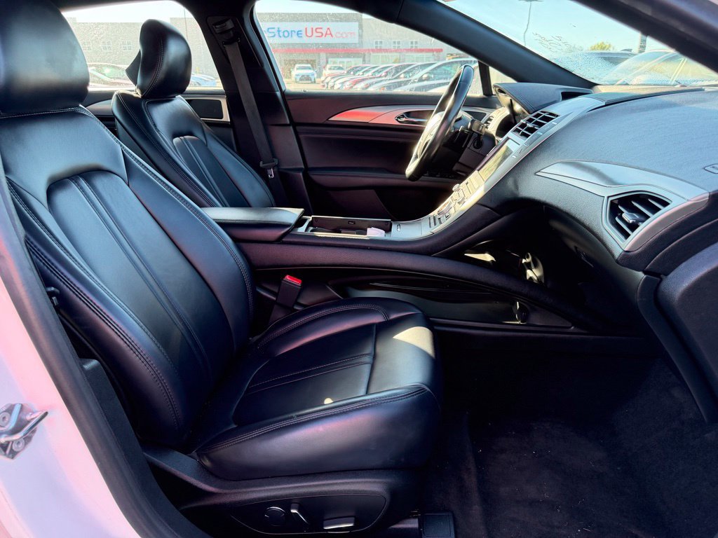 Used 2018 Lincoln MKZ Premiere FWD image 9