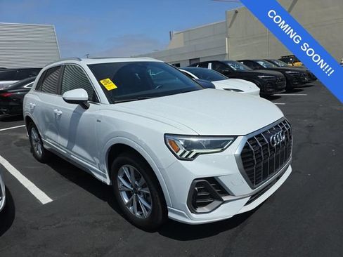 Used 2023 Audi Q3 2.0T Premium Plus w/ Premium Plus Package AWD/4WD image 1