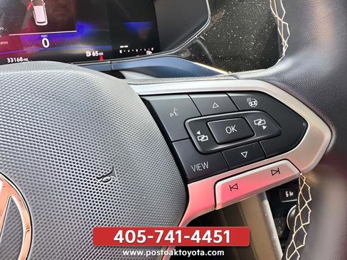 Used 2024 Volkswagen Taos SE FWD image 16
