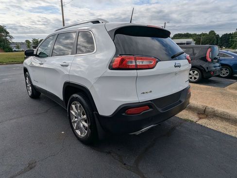 Used 2017 Jeep Cherokee Limited AWD/4WD image 5