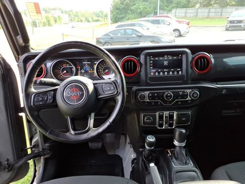 Used 2021 Jeep Wrangler Unlimited Sport AWD/4WD image 13