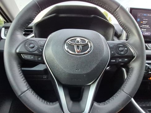Used 2023 Toyota RAV4 XLE Premium FWD image 12