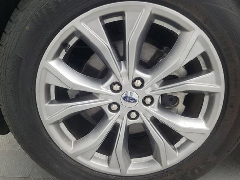 Used 2021 Ford Explorer XLT w/ Equipment Group 202A RWD image 31