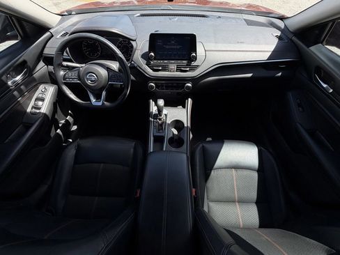 Used 2019 Nissan Altima 2.5 SR w/ SR Premium Package FWD image 11