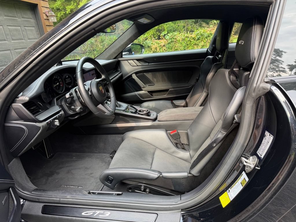 Used 2024 Porsche 911 GT3 RWD image 14