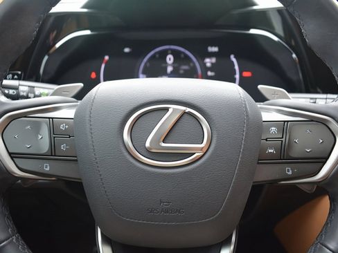 Used 2024 Lexus NX 250 FWD image 12