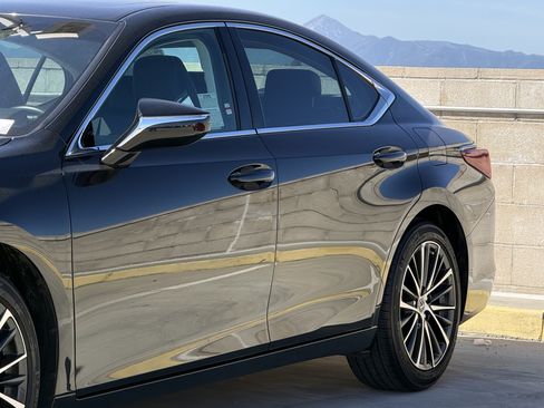 Certified 2024 Lexus ES 350 w/ Premium Package FWD image 8
